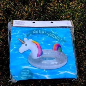 NWT unicorn pool floatie pools holographic glitter